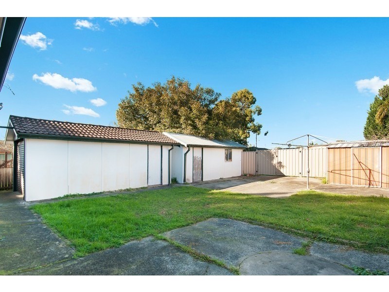 38 Dunalban Avenue, Woy Woy NSW 2256