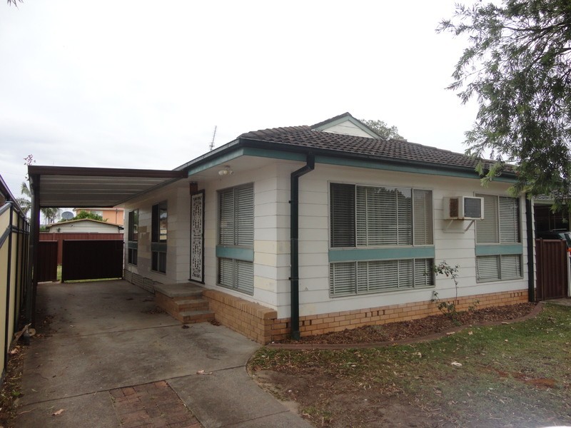 50 Mackenzie Avenue, Woy Woy NSW 2256