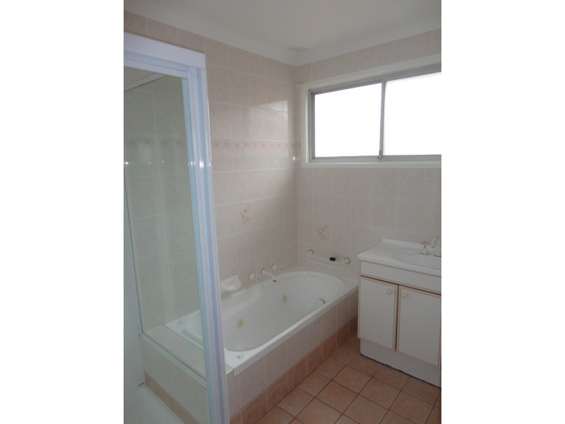 50 Mackenzie Avenue, Woy Woy NSW 2256