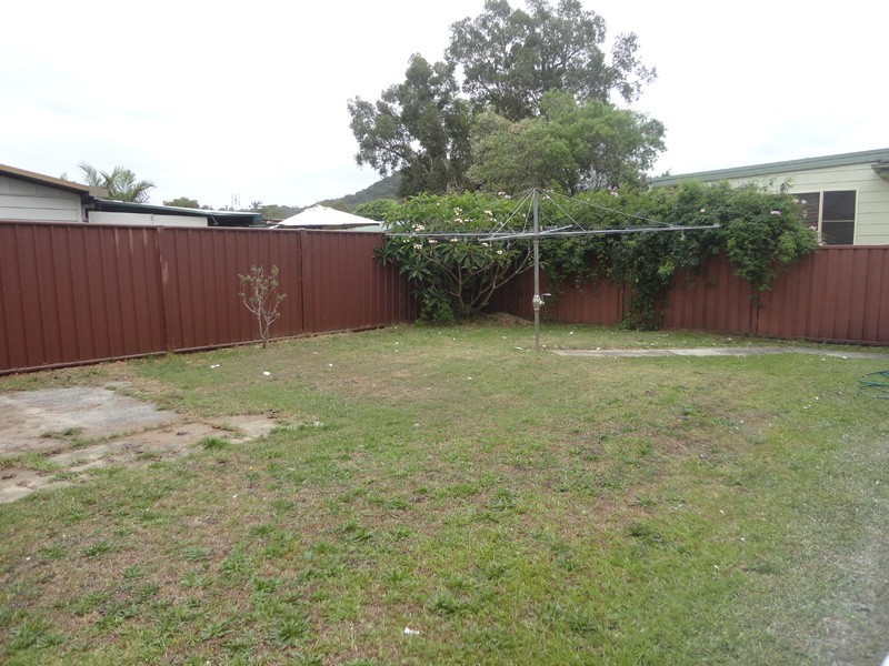 50 Mackenzie Avenue, Woy Woy NSW 2256