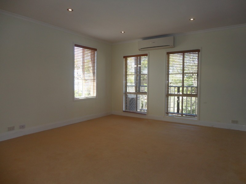 38 Kingsview Drive, Umina Beach NSW 2257