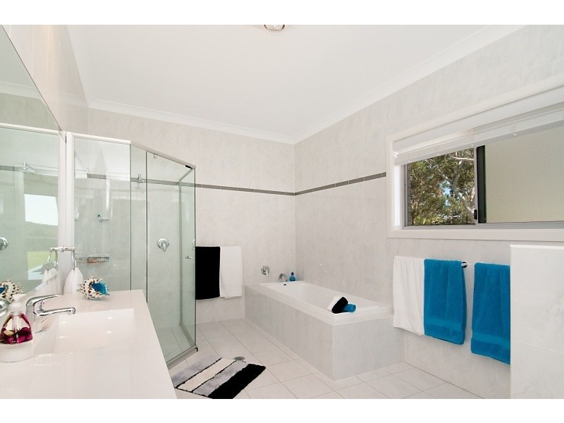 190 Waratah Road, Mangrove Mountain NSW 2250