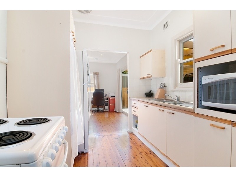 6 Yarrabin Road, Umina Beach NSW 2257