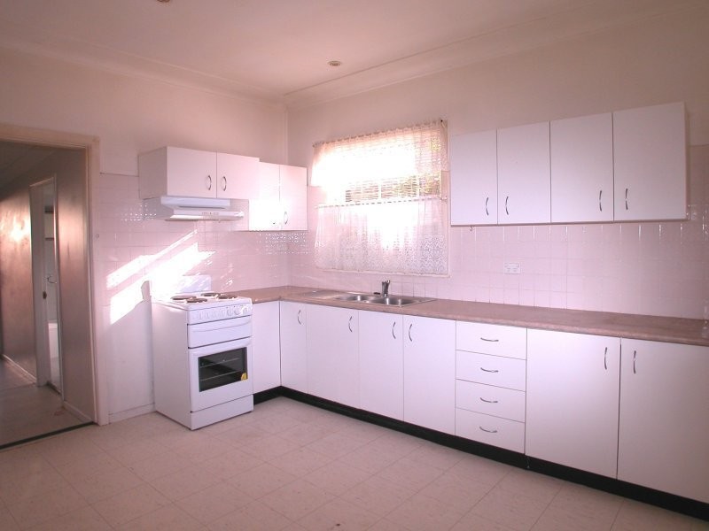 2 Pozieres Avenue, Umina Beach NSW 2257