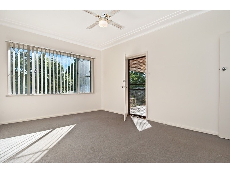 2 Pozieres Avenue, Umina Beach NSW 2257