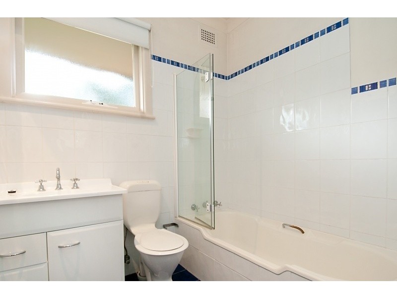 19 Noonan Point Avenue, Point Clare NSW 2250