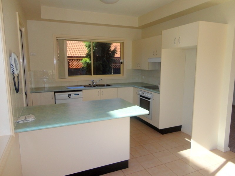 2/86 Cambridge Street, Umina Beach NSW 2257