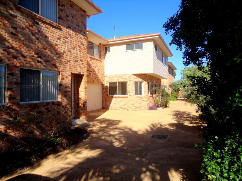 2/86 Cambridge Street, Umina Beach NSW 2257