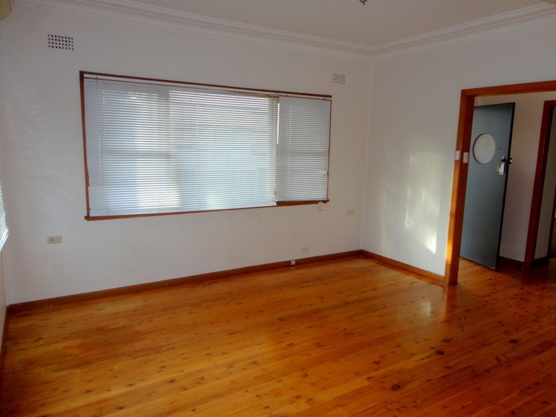 8  Mount Ettalong Road, Umina Beach NSW 2257