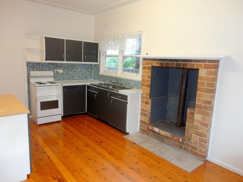 8  Mount Ettalong Road, Umina Beach NSW 2257