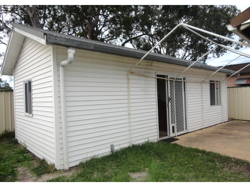 12a Wentworth Avenue, Woy Woy NSW 2256