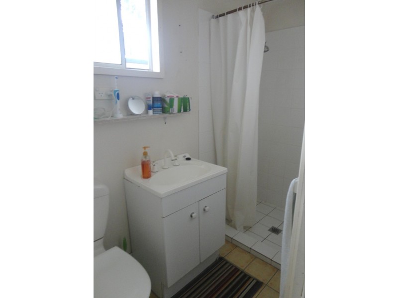 12a Wentworth Avenue, Woy Woy NSW 2256