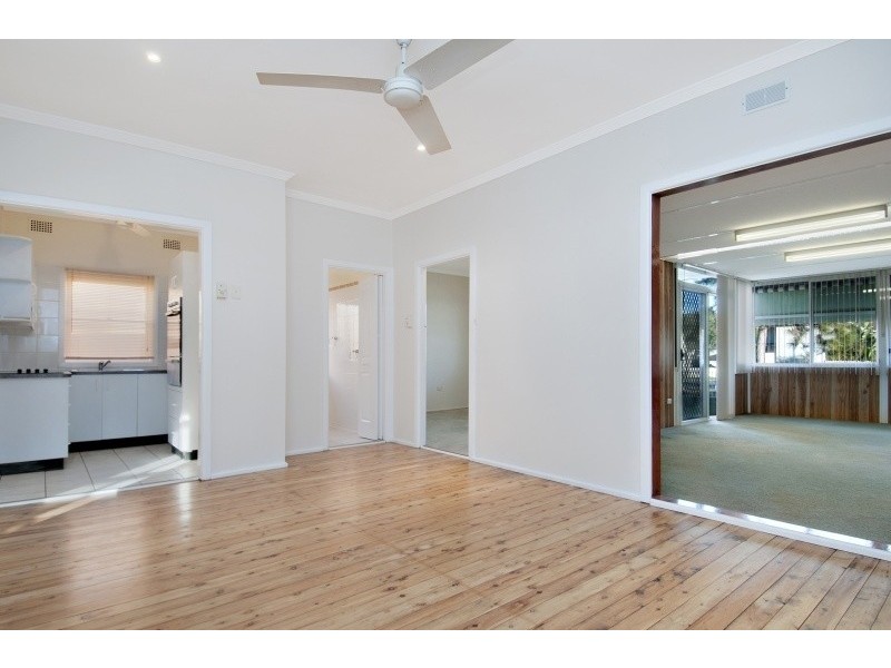 314 Ocean Beach Road, Umina Beach NSW 2257