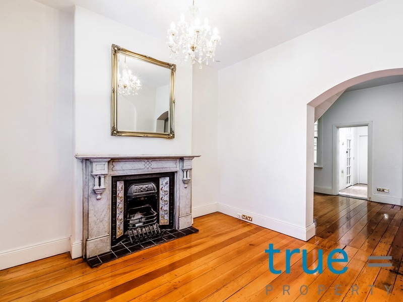 4 Thomas Street, Darlington NSW 2008