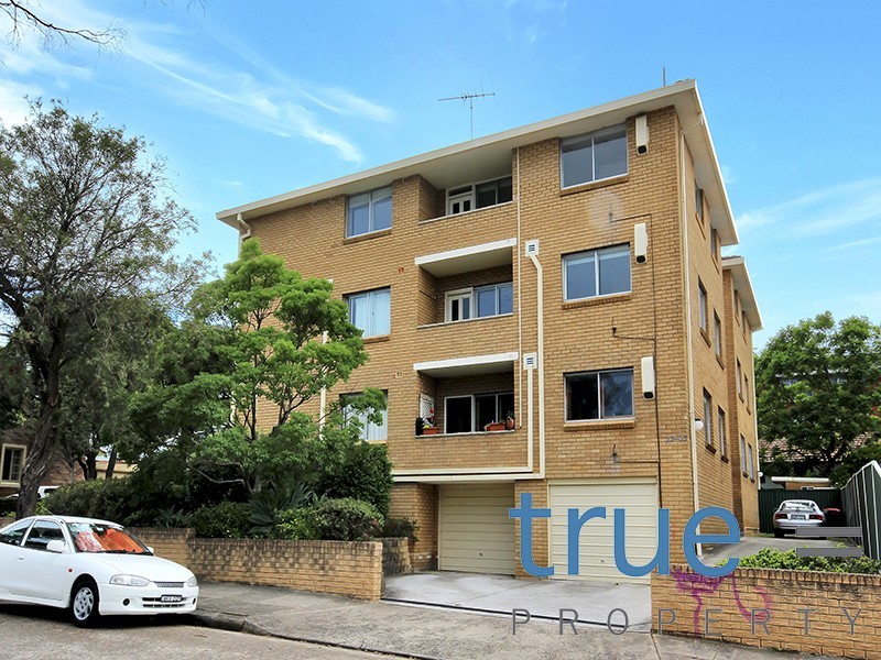 9/23-25  Wemyss Street, Enmore NSW 2042