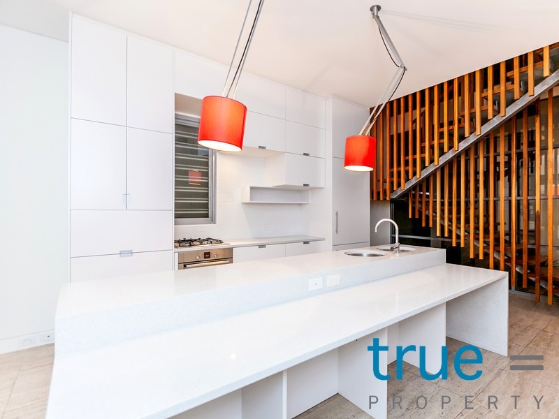 31 Fletcher Street, Tamarama NSW 2026
