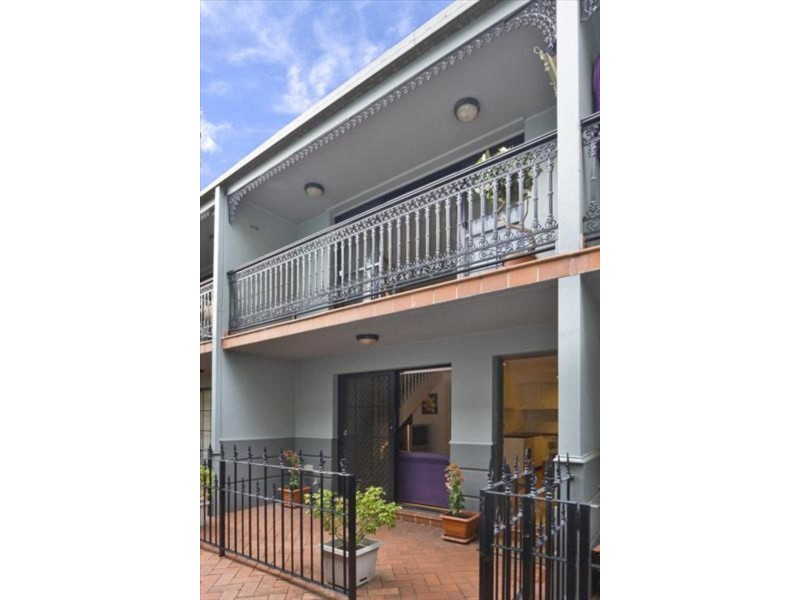 2/170 Wyndham Street, Alexandria NSW 2015