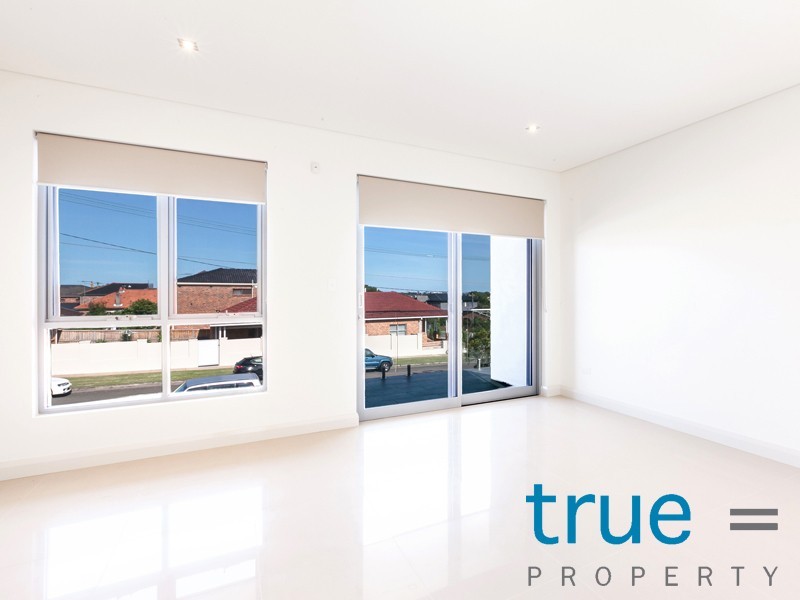 1 Mooculta Street, Russell Lea NSW 2046
