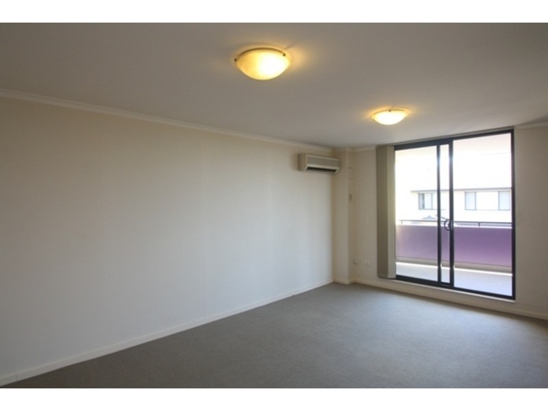 2705/32-36 Orara Street, Waitara NSW 2077