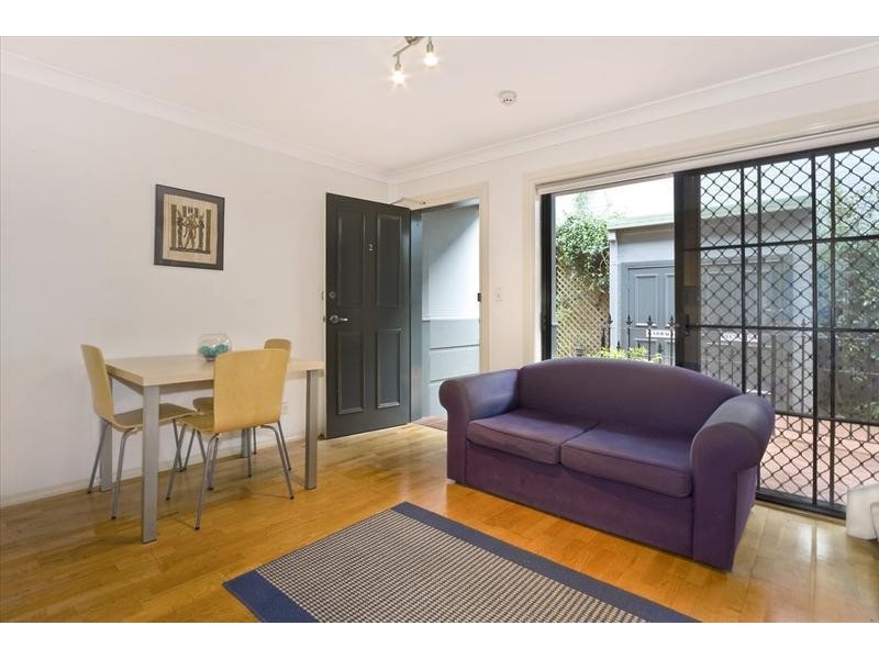 2/170 Wyndham Street, Alexandria NSW 2015