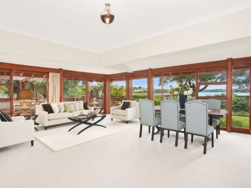 2 First Avenue, Rodd Point NSW 2046
