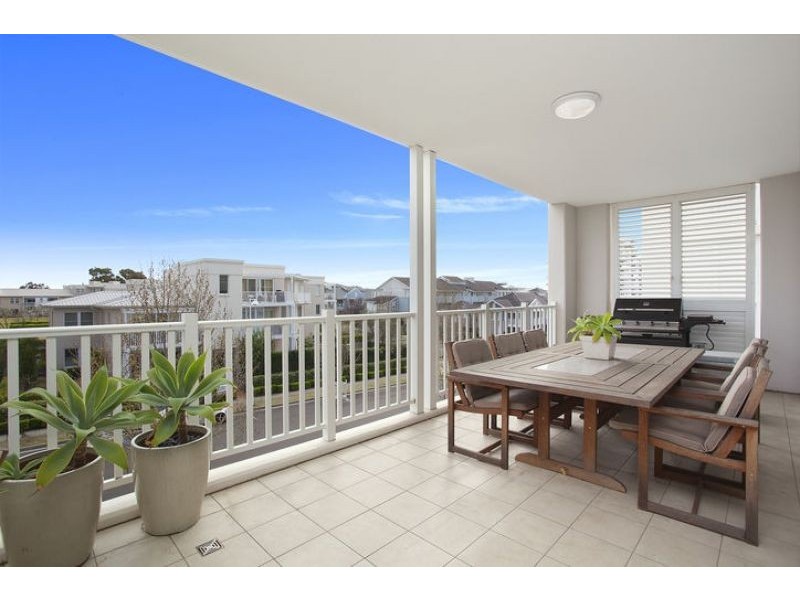 32/1 Juniper Drive, Breakfast Point NSW 2137