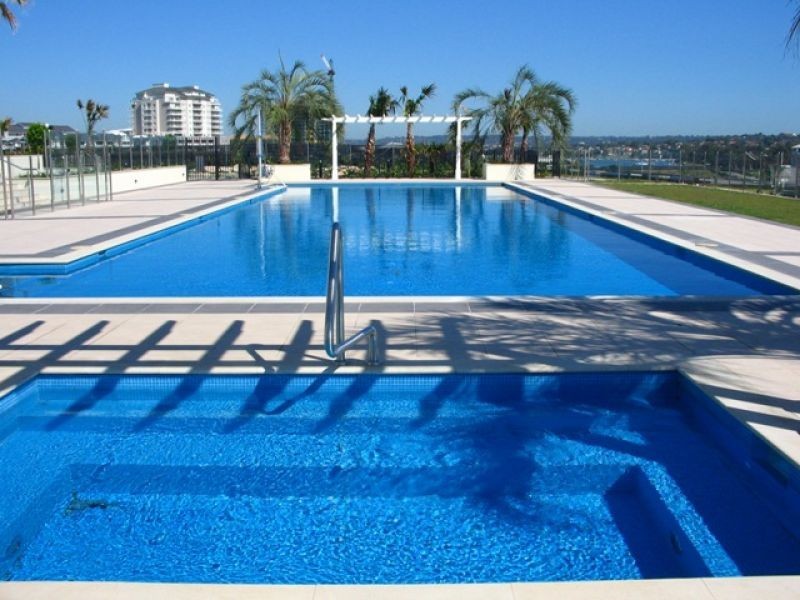 32/1 Juniper Drive, Breakfast Point NSW 2137