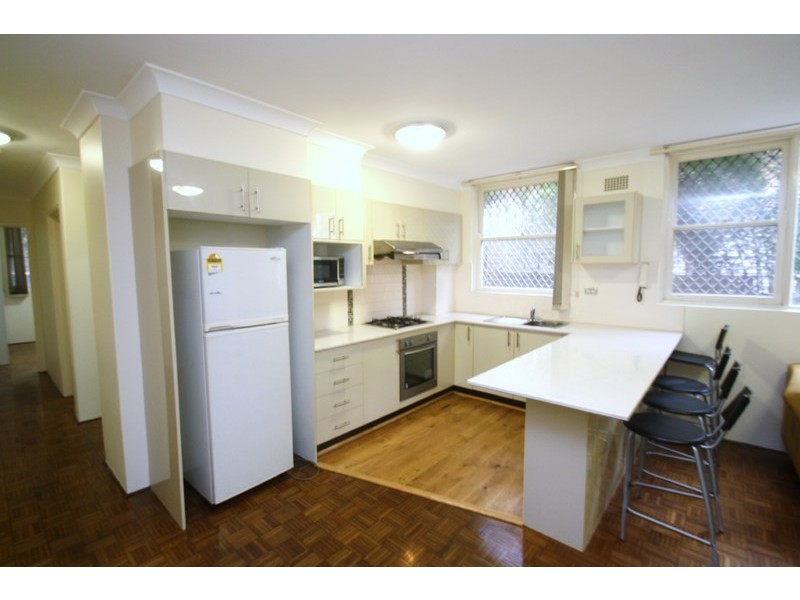 2/6 Fourth Avenue, Campsie NSW 2194