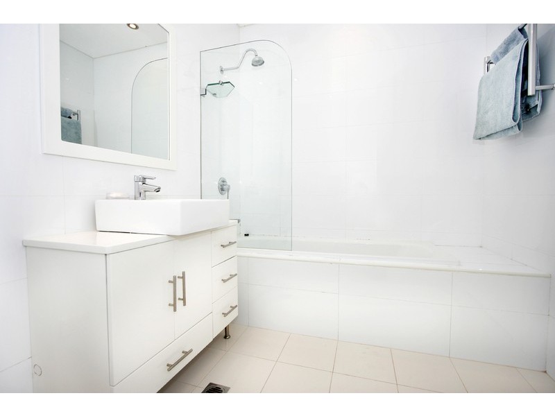 48 Kingsclear Road, Alexandria NSW 2015