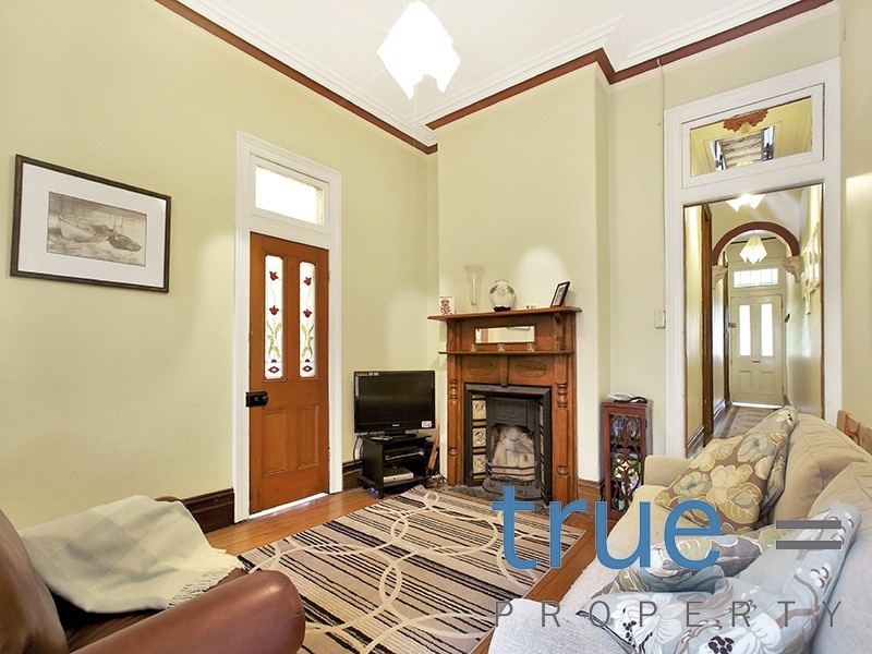 132  Erskineville Road, Erskineville NSW 2043