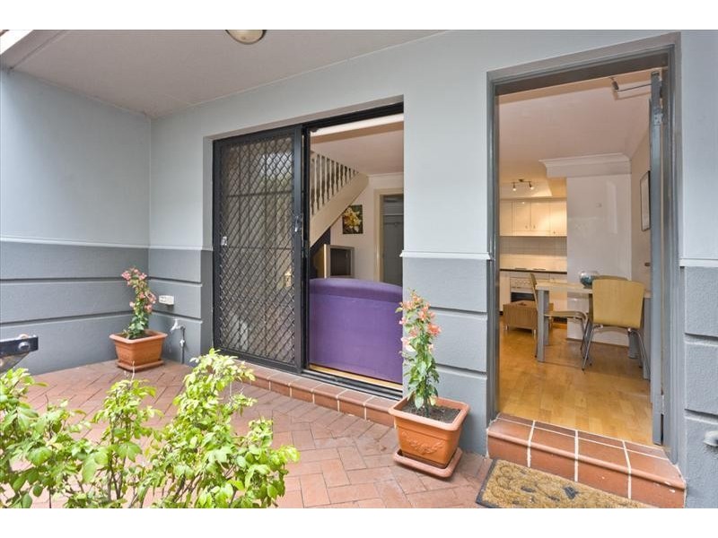 2/170 Wyndham Street, Alexandria NSW 2015