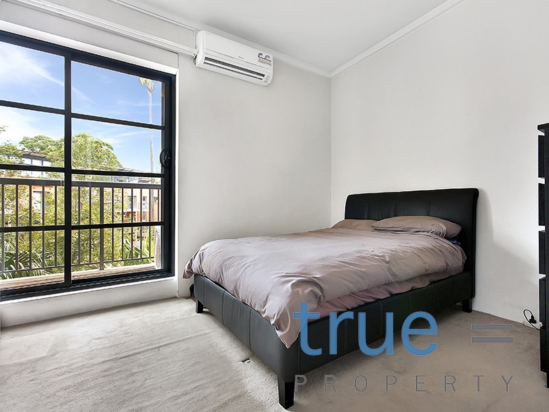 215E/138 Carillon Avenue, Newtown NSW 2042