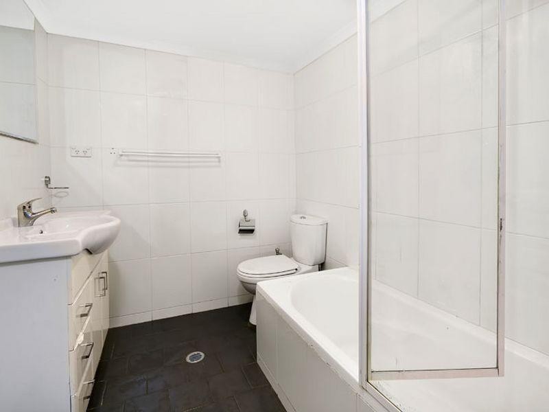 2/4 Oriental Street, Bexley NSW 2207