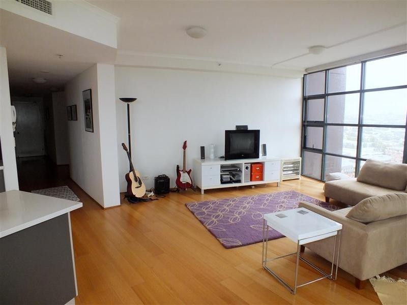 1702/221 Sydney Park Road, Erskineville NSW 2043