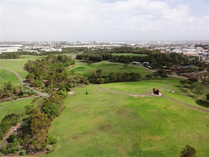 1702/221 Sydney Park Road, Erskineville NSW 2043