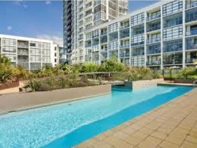 1702/221 Sydney Park Road, Erskineville NSW 2043