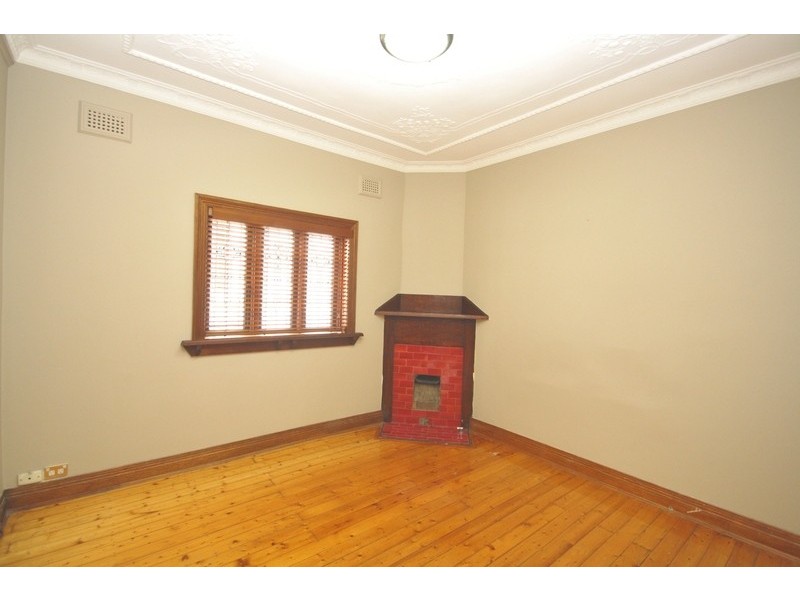 19 Godfrey Street, Banksia NSW 2216