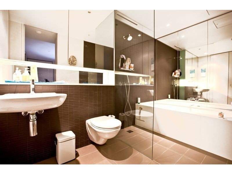 407/1 Stirling Circuit, Camperdown NSW 2050