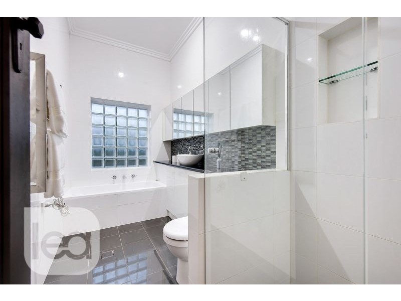 16 Winston Avenue, Clarence Gardens SA 5039