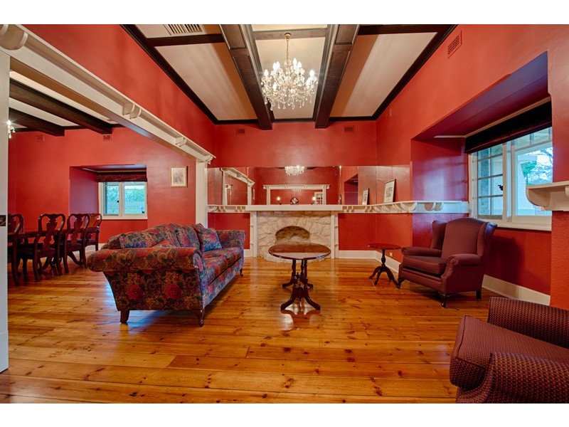 153 Shepherds Hill Road, Eden Hills SA 5050