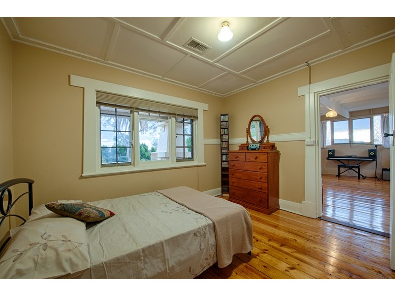 153 Shepherds Hill Road, Eden Hills SA 5050