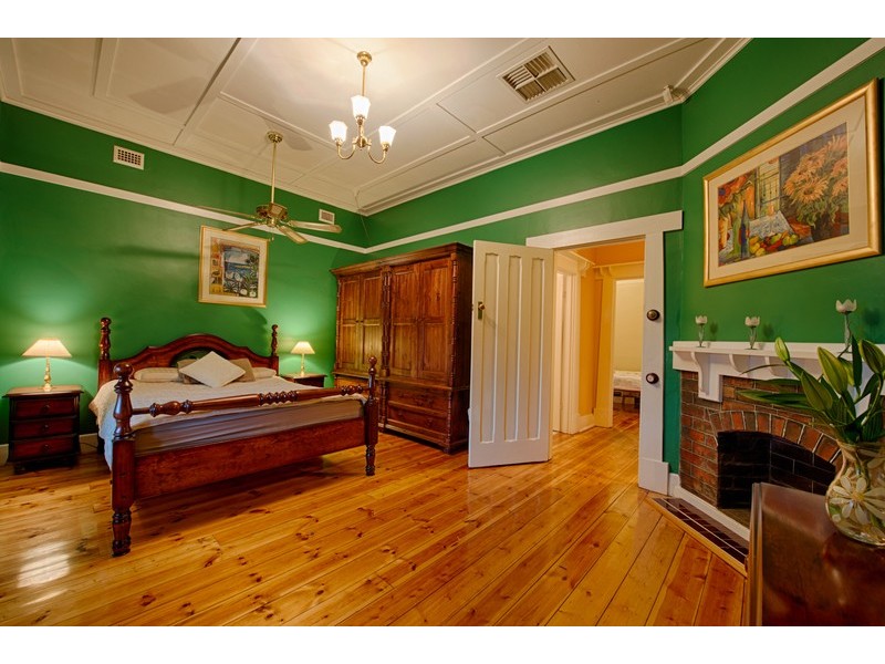 153 Shepherds Hill Road, Eden Hills SA 5050