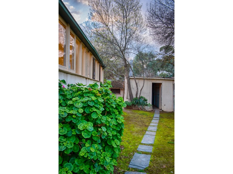 153 Shepherds Hill Road, Eden Hills SA 5050