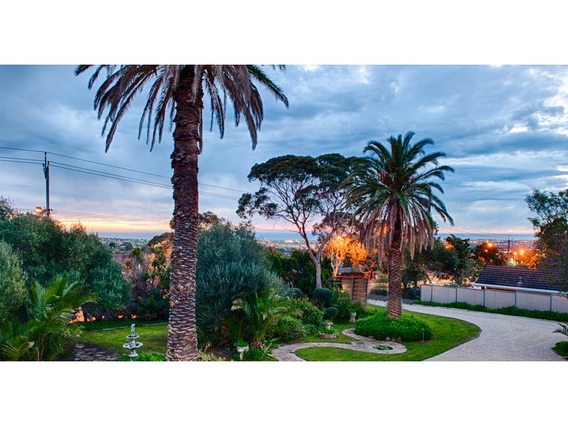 153 Shepherds Hill Road, Eden Hills SA 5050