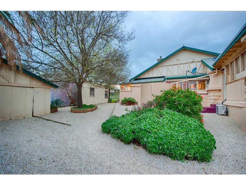 153 Shepherds Hill Road, Eden Hills SA 5050