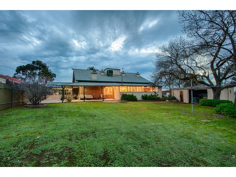 153 Shepherds Hill Road, Eden Hills SA 5050