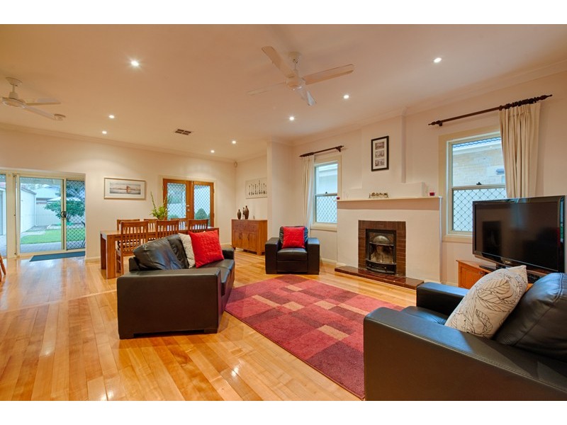 16 Chamberlain Avenue, Clarence Gardens SA 5039