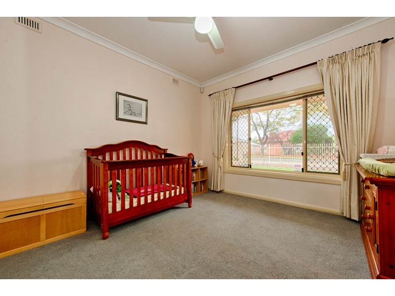 16 Chamberlain Avenue, Clarence Gardens SA 5039