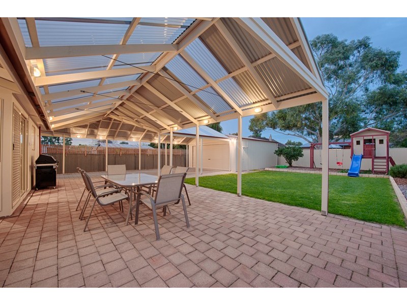 16 Chamberlain Avenue, Clarence Gardens SA 5039