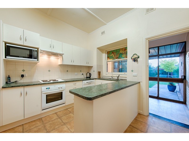 33 Clovelly Avenue, Clarence Gardens SA 5039